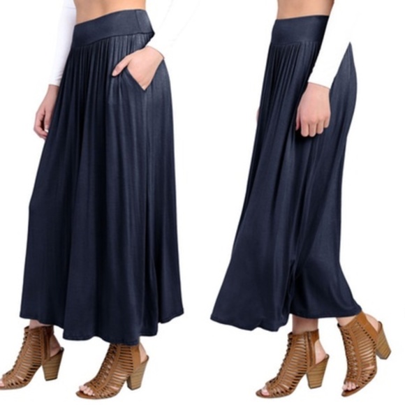 Fashion California Dresses & Skirts - High Waist Shirring Maxi Skirt w/ Pockets